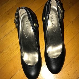 Black platform Guess heels
